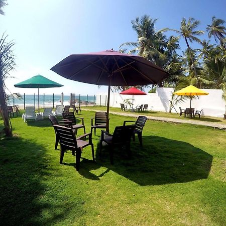 Ramon Beach Resort Ambalangoda  Buitenkant foto