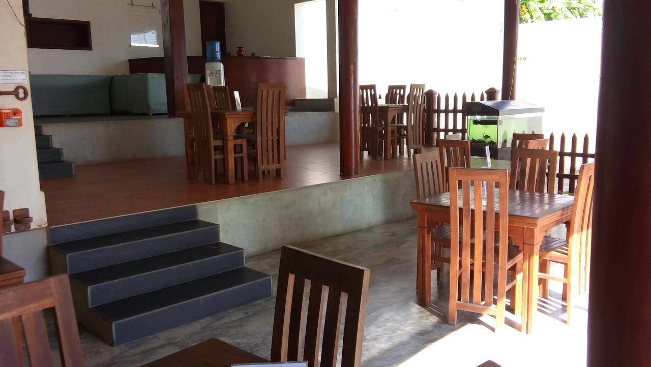 Ramon Beach Resort Ambalangoda  Buitenkant foto