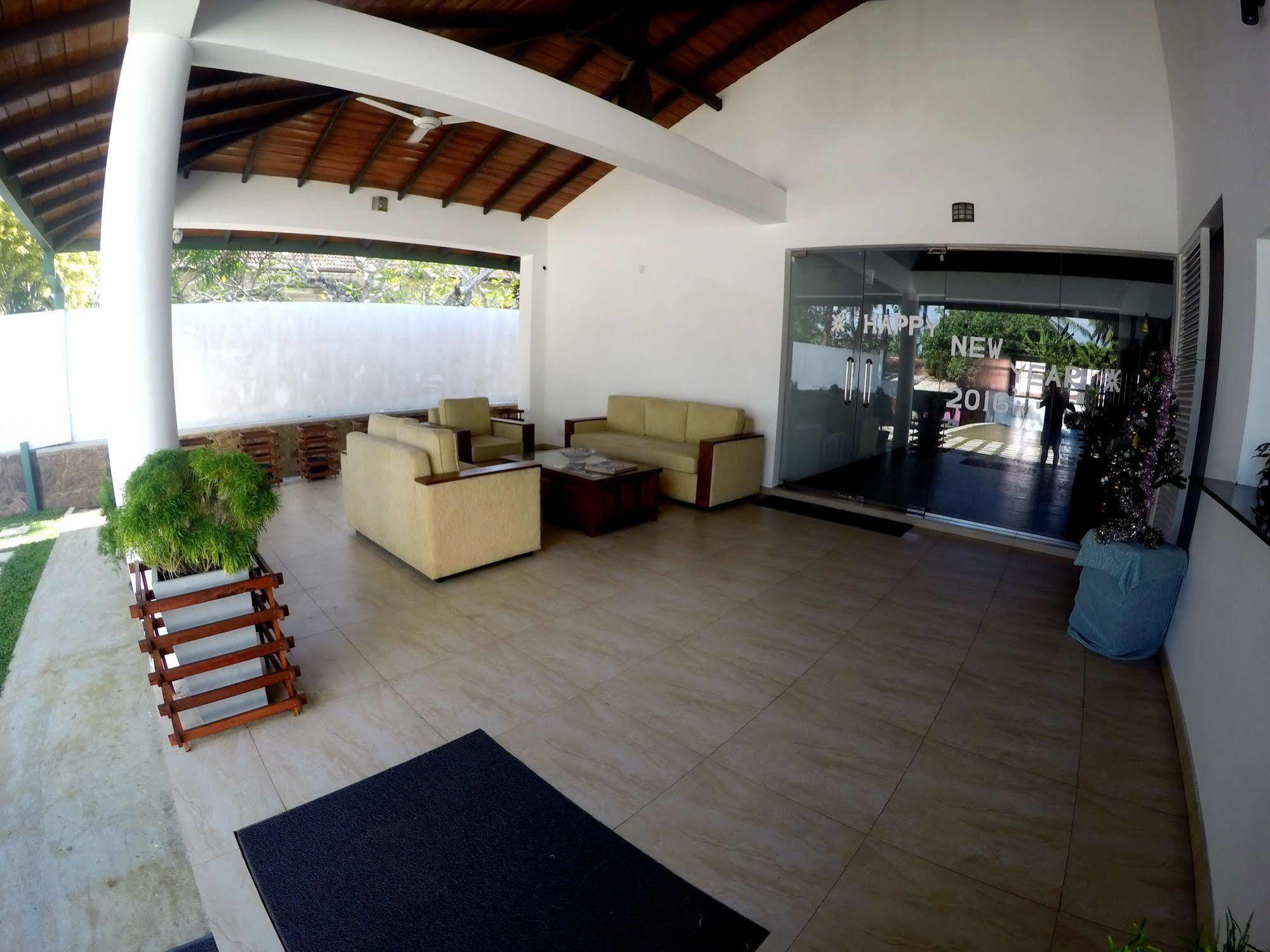 Ramon Beach Resort Ambalangoda  Buitenkant foto